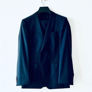 Hugo Boss suit: Jacket and dress pants / Dark Blue